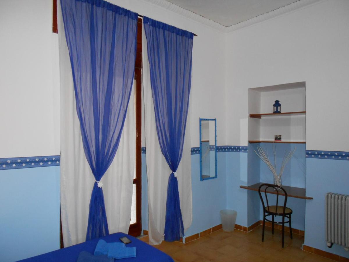 Robby'S House Bed & Breakfast Вико-Экуенсе Экстерьер фото