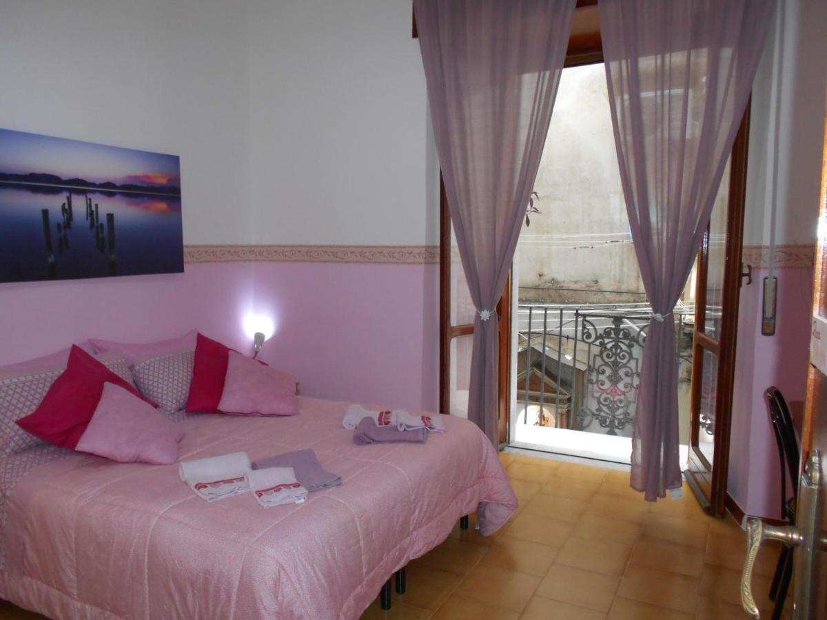 Robby'S House Bed & Breakfast Вико-Экуенсе Экстерьер фото