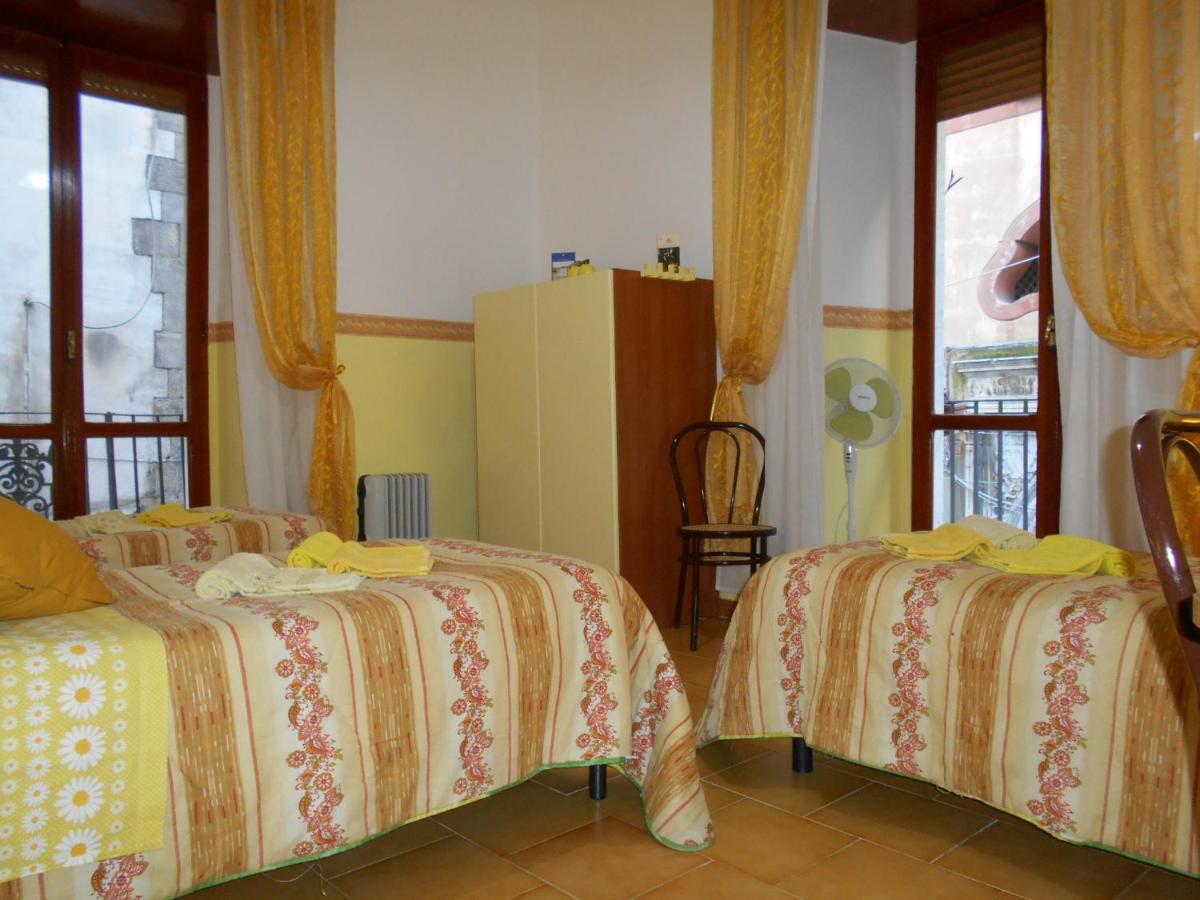 Robby'S House Bed & Breakfast Вико-Экуенсе Экстерьер фото