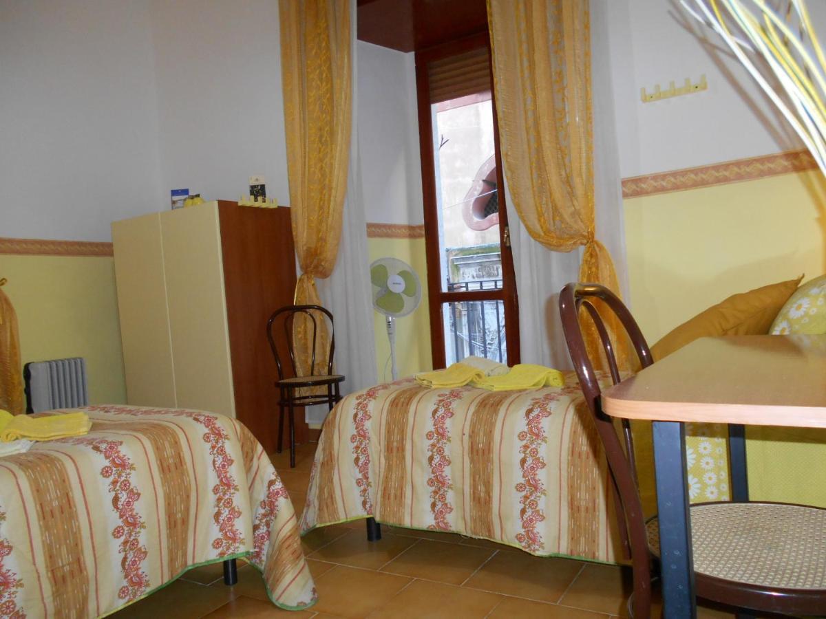Robby'S House Bed & Breakfast Вико-Экуенсе Экстерьер фото