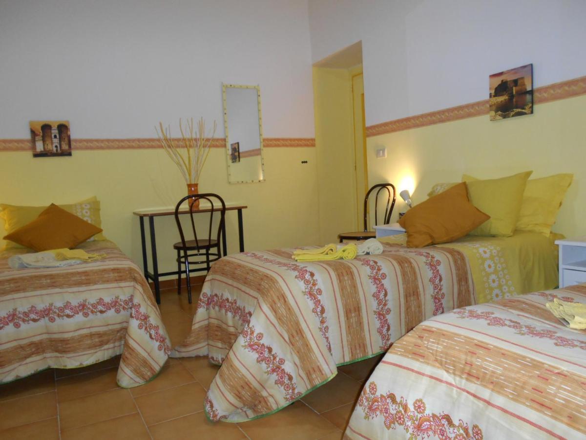 Robby'S House Bed & Breakfast Вико-Экуенсе Экстерьер фото